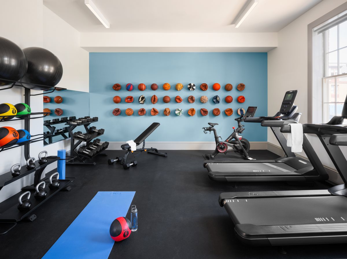Fitness center at Hotel Ursa