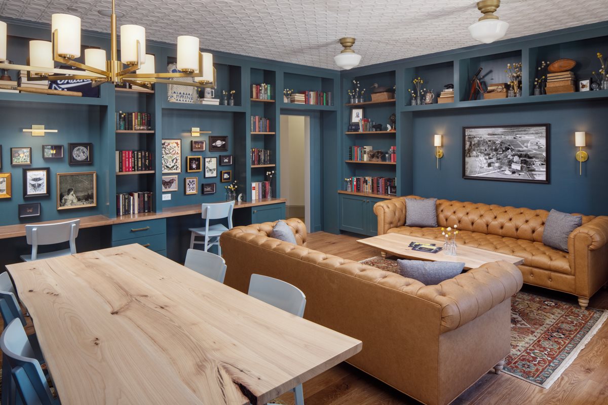 Hotel Ursa The Study